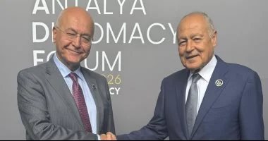 باختصار.. أهم الأخبار العربية والعالمية حتى الظهيرة.. وزير النقل السعودى: تخصيص أكثر من 12 ألف رحلة لخدمة ضيوف الرحمن.. مسؤول إيراني: مطالب أمريكا متشددة ولن نسلم اليورانيوم
