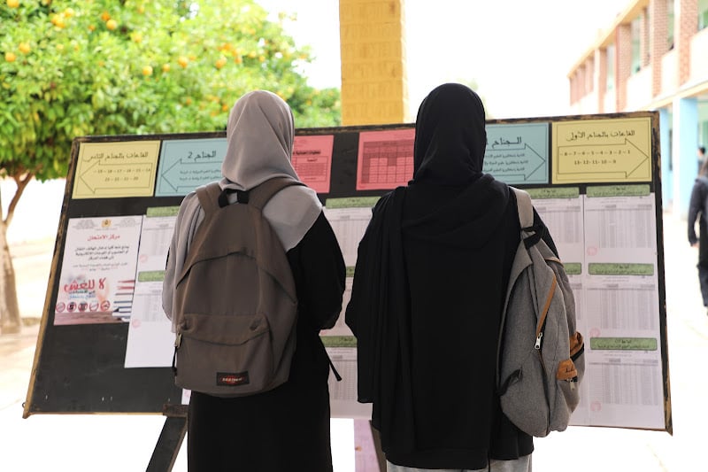 التوجيه الجامعي ومغادرة الأسرة .. تحديات تنتظر الناجحين في البكالوريا