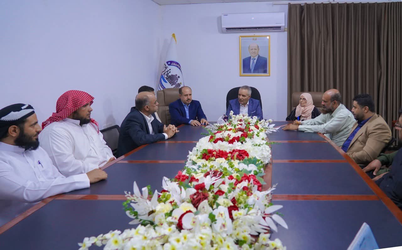 الوزير اليافعي يناقش مع ممثلي منظمات المجتمع المدني تطوير العمل الإنساني