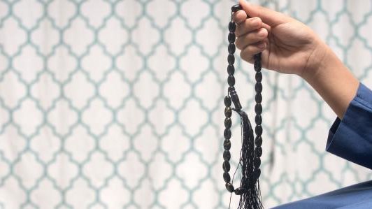 من قال لا إله إلا الله عدد خلقه.. فضلها وكم مرة تقال يوميا