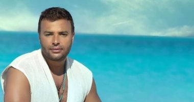رامي صبري يطرح أغنية "بفرحك وانت تزعلني" من ألبومه "القمر"