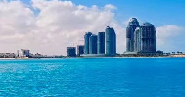 العلمين الجديدة قريبة من كل المناطق.. منذ إنشائها السواحل الشمالية تشهد زخما سياحياً وطفرة استثمارية.. انتعاش جميع الأنشطة مع تنوع المقاصد والمزارات.. وتزايد الإقبال على أجواء المتعة والترفيه