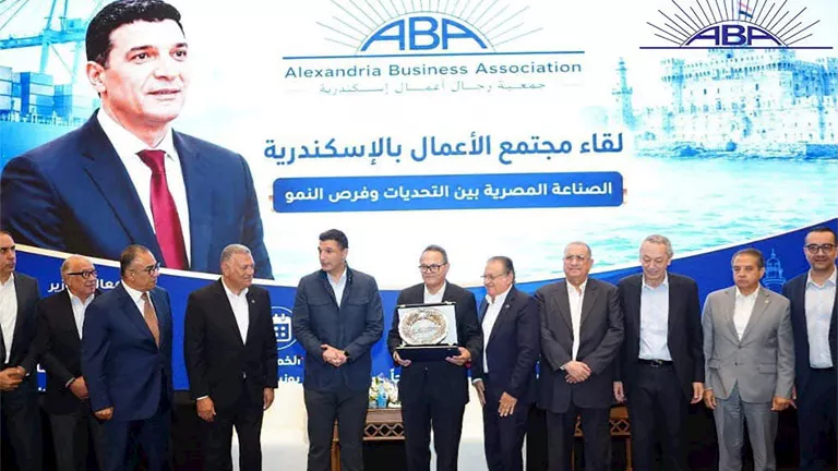 وزير الصناعة يبحث مع رجال أعمال الإسكندرية فرص الاستثمار والتصنيع