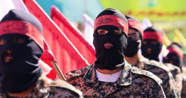 أهم الأخبار العالمية والعربية حتى منتصف الليل.. مقر خاتم الأنبياء: قواتنا تدير مضيق هرمز وجميع السفن ملزمة بسلوك مساراتنا.. الاحتلال: أهداف العملية البرية بلبنان إقامة خط دفاعى حدودي