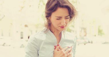 صحتك بالدنيا.. أسباب الإصابة بالجلطات وأطعمة تعزز صحة القلب