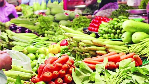 سعر الخضار اليوم الأحد، الطماطم بـ 7 جنيهات وارتفاع البامية والخيار