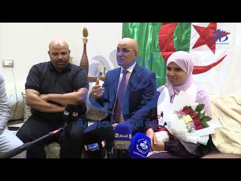 الوادي : التلميذة إخلاص قية الأولى وطنيا في شهادة التعليم المتوسط
