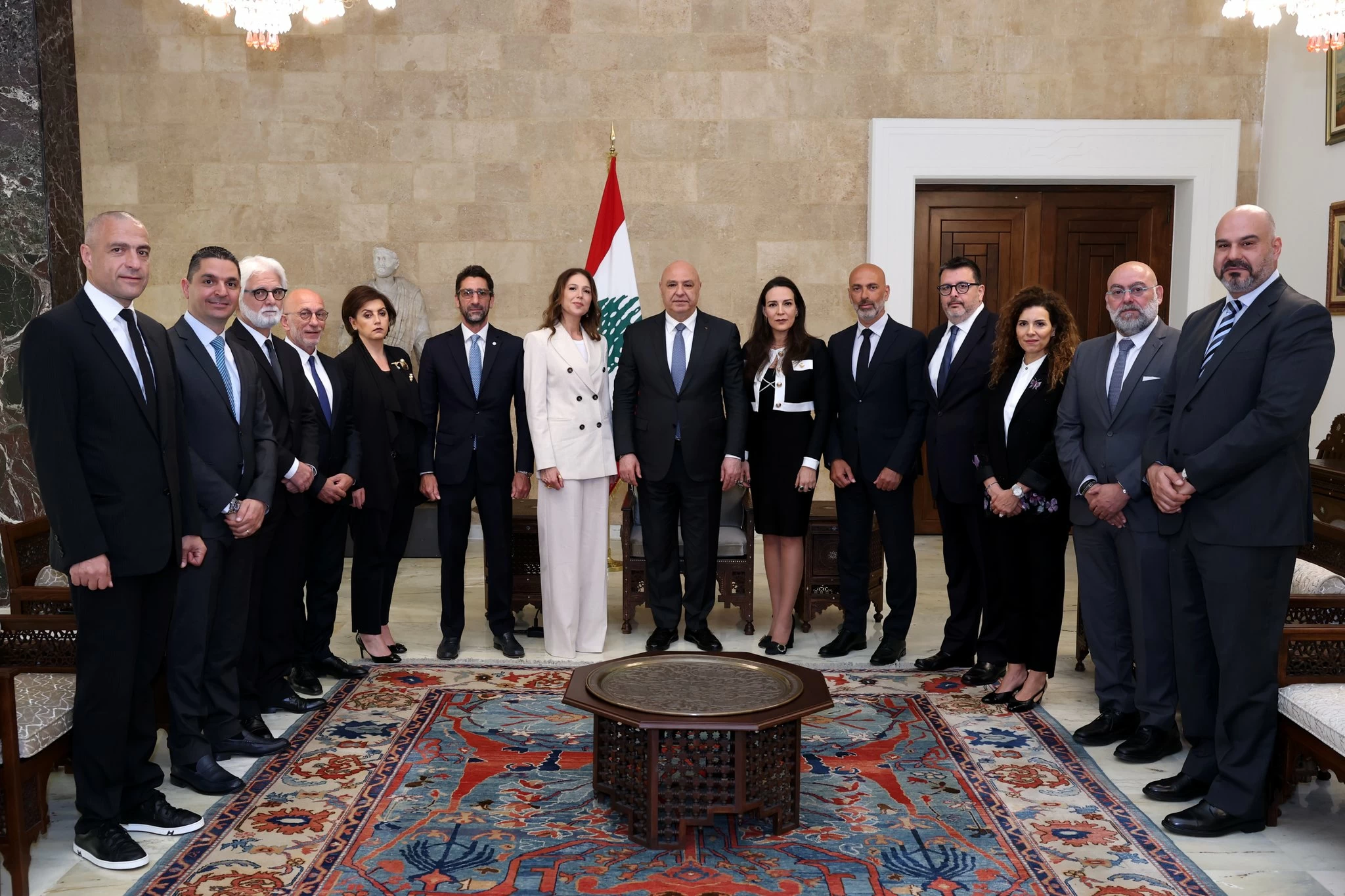عون: التفاوض ليس استسلاماً ولا تنازلاً والحرب لن تصل إلى نتيجة