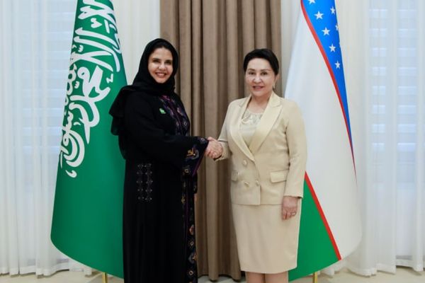 مساعد رئيس مجلس الشورى تلتقي رئيسة مجلس الشيوخ في جمهورية أوزبكستان
