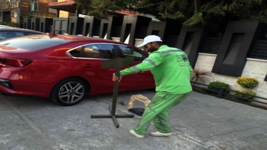 "الأمانة": حجز المواقف العامة أمام المحال التجارية مخالفة قانونية ولن نُسمح بها