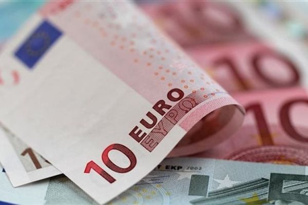 سعر اليورو نهاية تعاملات الأربعاء 18 مارس 2026 في البنوك