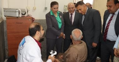 محافظ القليوبية يتفقد أعمال القافلة الطبية المجانية بوحدة البقاشين بكفر شكر