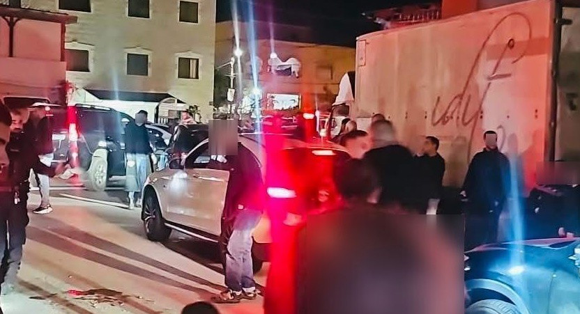 إصابة شخصين بجراح خطيرة وطفيفة إثر تعرضهما لإطلاق نار في طمرة