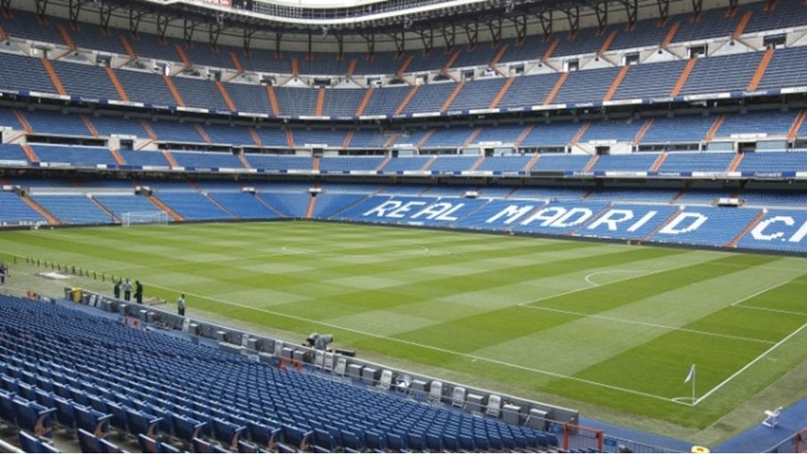 70 زجاجة في اليوم!.. نجم ريال مدريد السابق: كنت أنزل التدريب مخمورًا