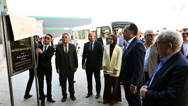 رئيس الوزراء يفتتح مصنع "شانغ يوان" للهياكل الفولاذية بمنطقة السخنة الصناعية