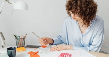 4 أبراج لا تنفق بسهولة.. بيحسب كل جنيه قبل مايدفعه