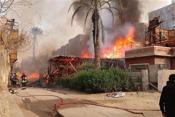 حريق هائل يلتهم لوكيشن مسلسل بيت بابا 2 بمدينة الإنتاج دون وقوع إصابات