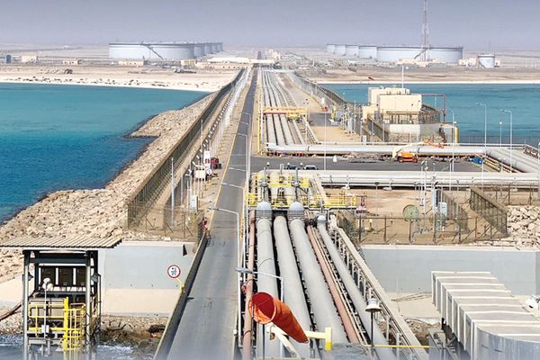 ارتفاع صادرات النفط السعودي عبر البحر الأحمر