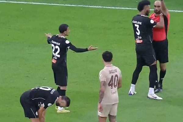الشباب يبدي استياءه من الأخطاء التحكيمية التي شهدها مواجهة الريان