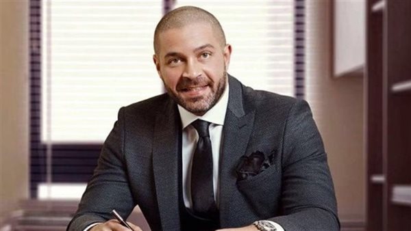 أحمد دياب يكشف حقيقة تشفير الدوري المصري