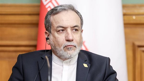 وزير الخارجية الإيراني: مشاوراتنا مع موسكو وثيقة.. وملف مضيق هرمز على رأس الاهتمامات