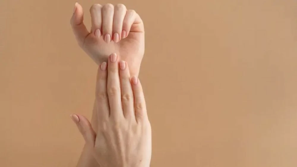 دراسة: طول إصبعي «السبابة والبنصر» لدى المواليد مؤشرٌ على حجم الدماغ