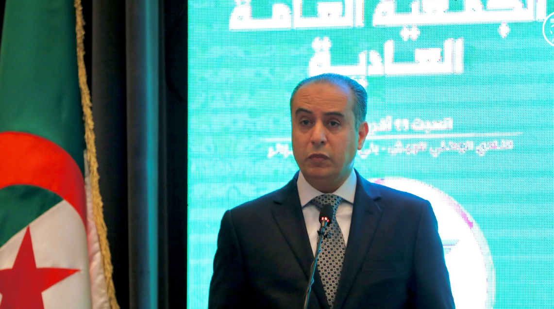 تكريم وجوه رياضية وإعلامية خلال الجمعية العامة لـ"الفاف"