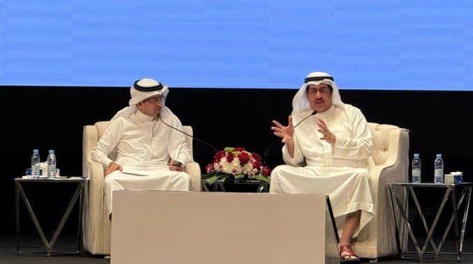 محذراً من الغطرسة.. عصام بن سعيد: لا كمال في العمل.. والحكمة قد تأتي من «السائق» أو «الفراش»
