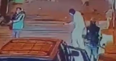 فيديو يرصد تبادل عناصر إجرامية إطلاق الرصاص بأحد شوارع كرداسة