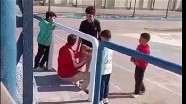 "بقوم سلوكه".. أول تعليق من الأب المتهم بالاعتداء على ابنه في دمياط
