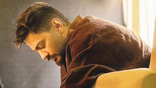 تامر حسني في كواليس إعلان جديد (صور)