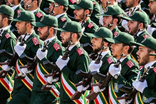 خبير عسكري: الحرس الثوري الإيراني لن يقبل بالشروط الأمريكية ولن يقدم تنازلات