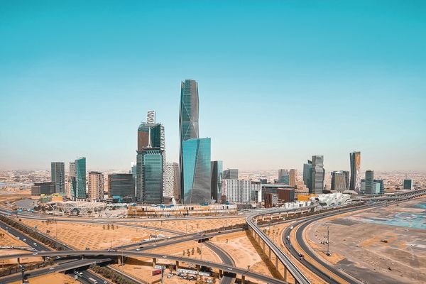 "العقارات الشاغرة" تحت الرسوم