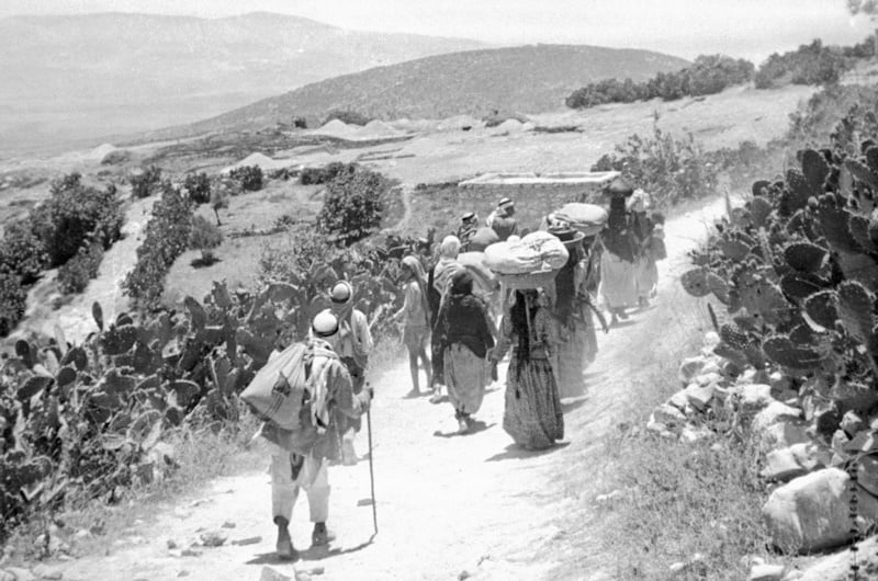 مستندات تاريخية إسرائيلية جديدة: الفلسطينيون لم يغادروا أرضهم في 1948 طواعية بل بالإرهاب