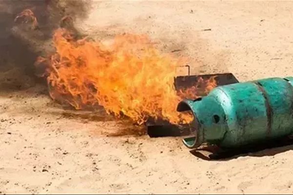 16 مصابًا من منزل واحد إثر انفجار إسطوانة غاز بالفيوم