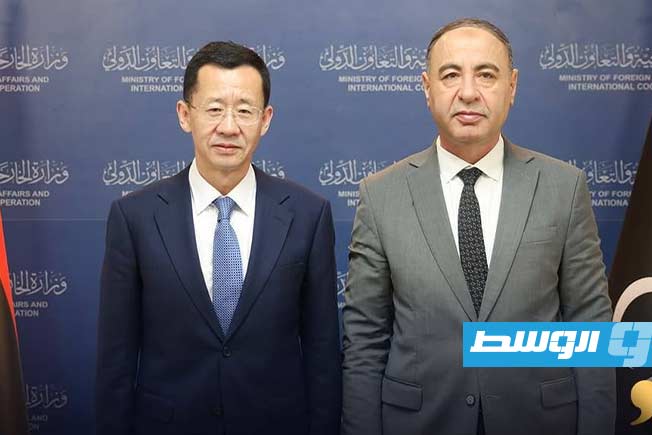 الباعور يبحث مع السفير الصيني إعادة افتتاح القسم القنصلي