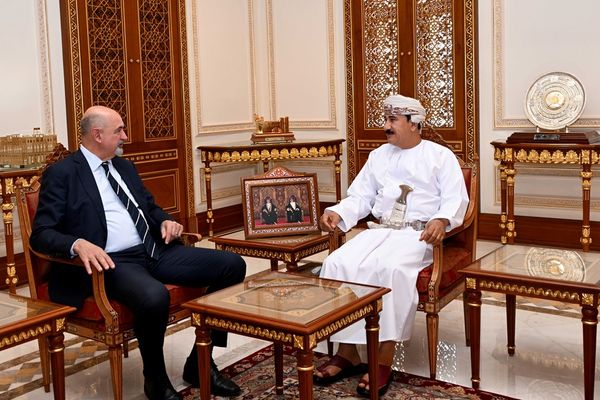وزير المكتب السُّلطاني يستقبل السفير الأسترالي