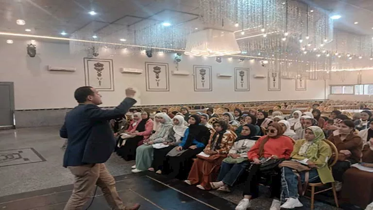 أسيوط تطلق القوافل التعليمية التنويرية لدعم الطلاب والحد من الدروس الخ