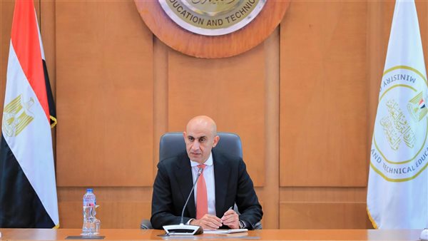 وزير التعليم يعتمد جداول امتحانات الدبلومات الفنية 2026 بعد قليل