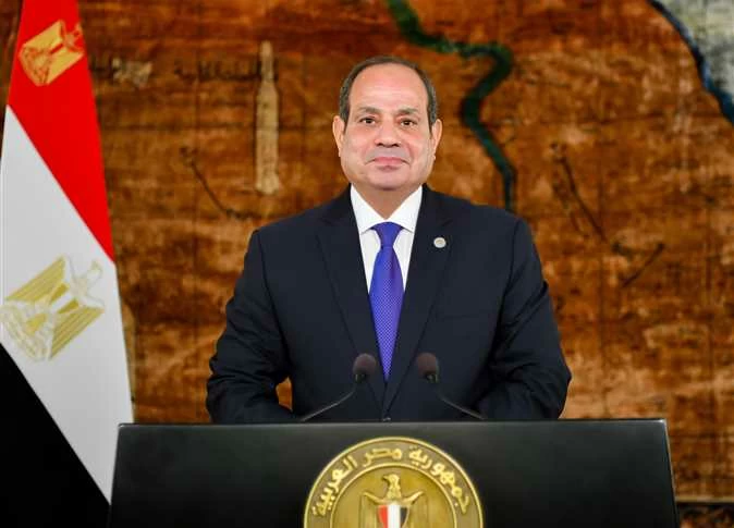 الرئيس المصري يُعزِّي خادم الحرمين وولي العهد في ضحايا طائرة أرامكو
