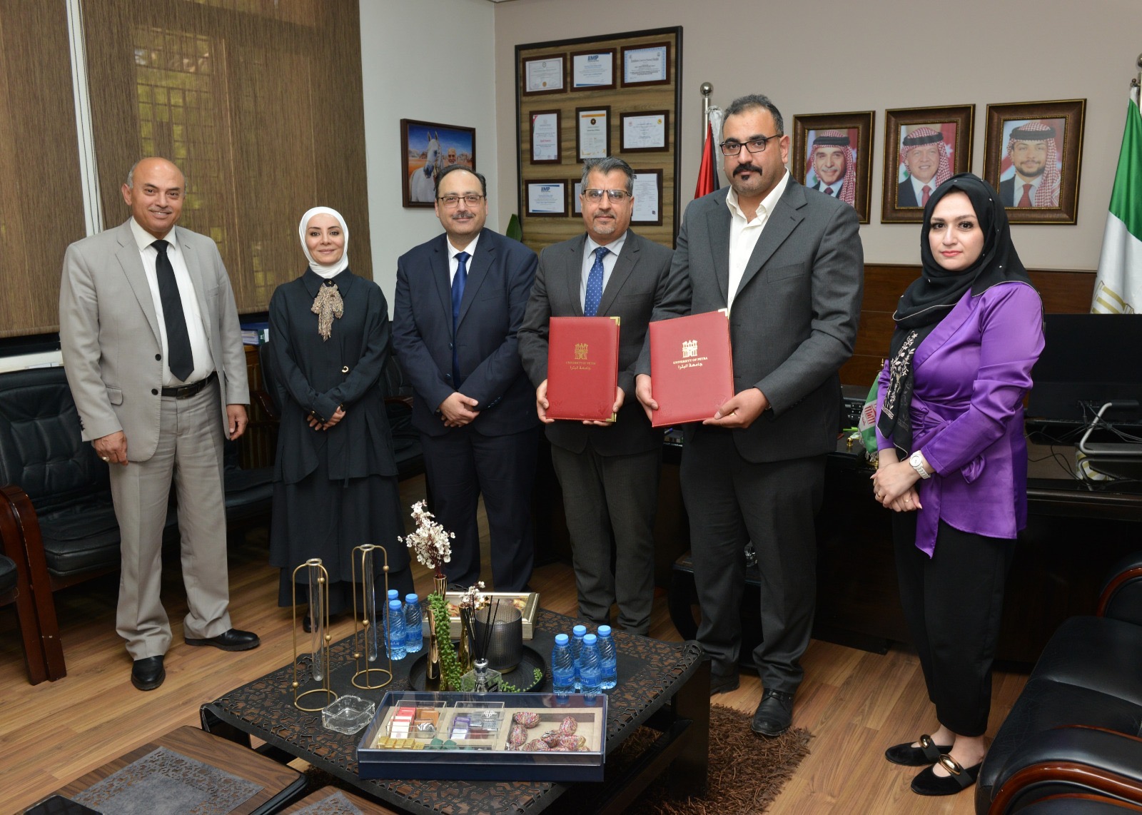 جو 24 : جامعة البترا وأمانة عمّان توقّعان مذكرة تفاهم لتطوير المسارات السياحية والثقافية
