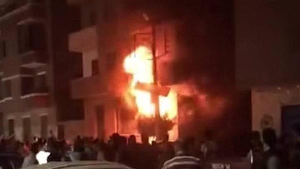 إصابة 3 أشخاص في حريق اندلع بعيادة التأمين الصحي بالأميرية