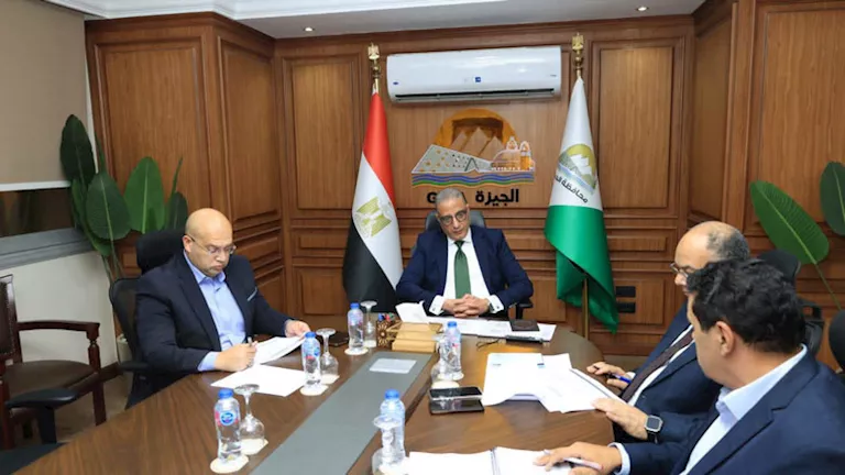 محافظ الجيزة يتابع إنجاز ملفات التصالح في المخالفات