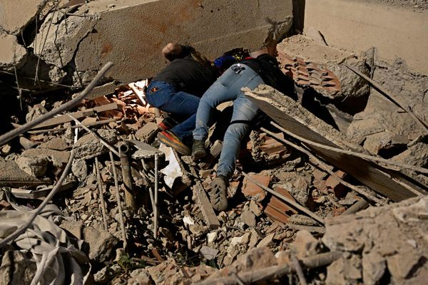 32 قتيلا على الأقل وأكثر من 700 جريح جراء زلزالين في فنزويلا