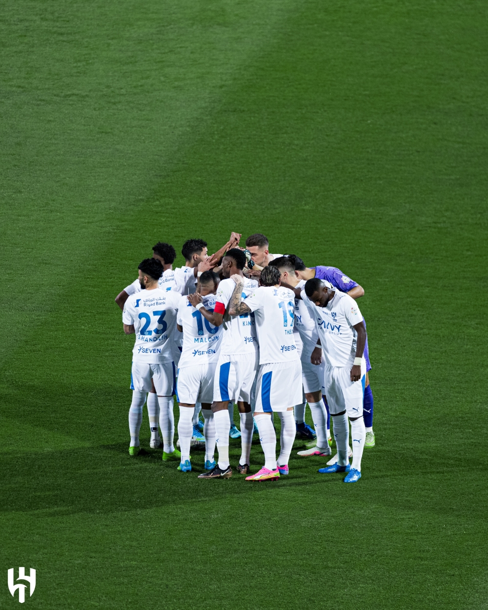 غلطة سراي يطلب التعاقد مع لاعب الهلال