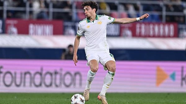 سطو مسلح على منزل الدولي نائل العيناوي في روما