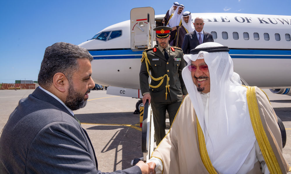 ممثل سمو أمير البلاد سمو رئيس مجلس الوزراء يصل إلى اليونان للمشاركة بالقمة الأوروبية الخليجية الجيوسياسية والاستثمارية الأولى