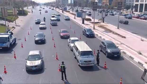 النشرة المرورية الرقمية.. حالة الطرق والكباري وأهم المحاور بعيدا عن الزحام (إنفوجراف)