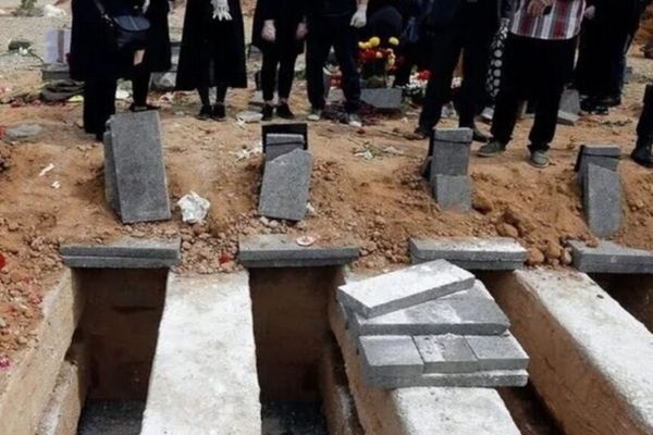 التضخم من المهد إلى اللحد: صورة الاقتصاد الإيراني في ظل نظام ولاية الفقيه