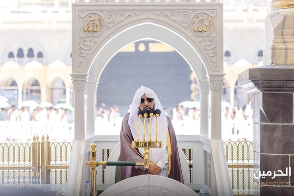 خطيب المسجد الحرام: الصيام شُرع ليتحلى المؤمن بالتقوى